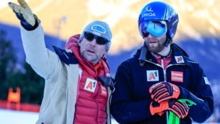 Herren-Cheftrainer Marko Pfeifer mit WM-Hoffnung Marco Schwarz. (Bild: GEPA pictures)