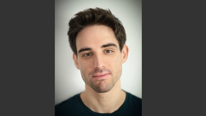Phillipp Büttner ist Schauspieler, Musicaldarsteller und Synchronsprecher