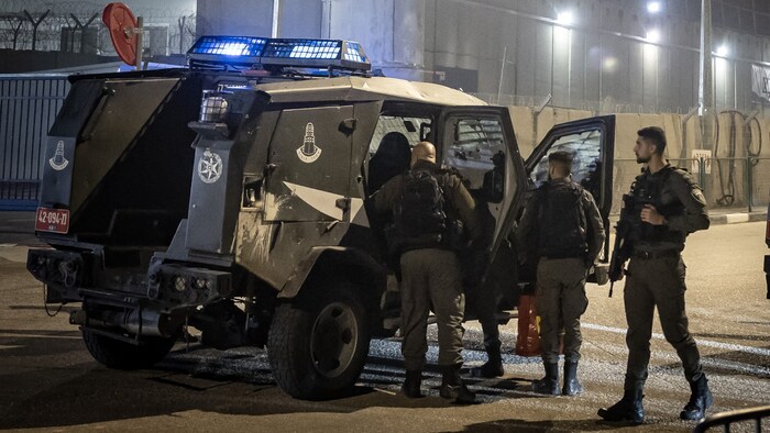Israelische Soldaten vor einem Militärgefängnis (Archivbild)