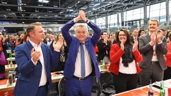 Erfreut und erleichtert über das Ergebnis: Der steirische SPÖ-Chef Anton Lang. (Bild: Christian Jauschowetz)