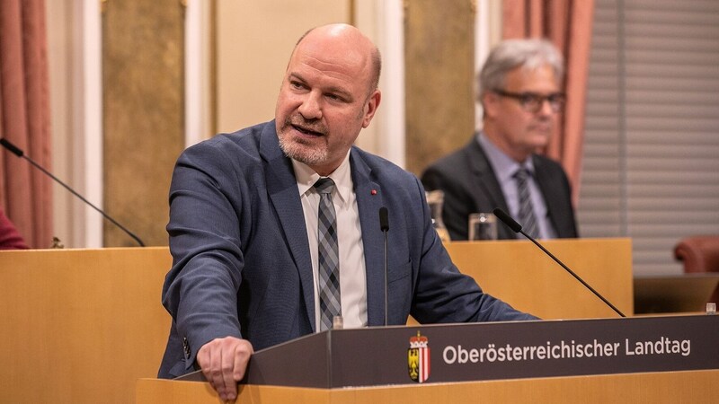 OÖG Supervisory Board member and SPÖ politician Peter Binder recommends that the provincial governor look to Linz. (Bild: Land OÖ)