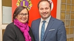 Direktorin Gudrun Bergmann und der Döblinger Bezirks-Chef Daniel Resch. (Bild: Zwefo)