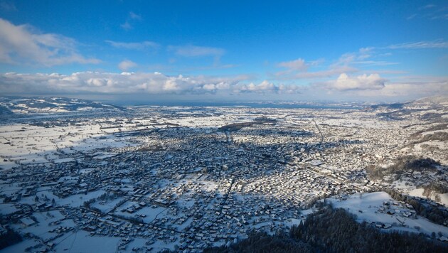 Grund und Boden ist in Vorarlberg ein rares Gut. Vor allem auf die Freiflächen im dicht besiedelten Rheintal ist der Druck groß. (Bild: Harald Kueng)