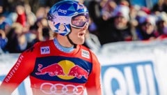 Marco Odermatt zeigte eine starke Leistung in Kitzbühel, musste sich jedoch Cyprien Sarrazin geschlagen geben. (Bild: Mario Urbantschitsch)