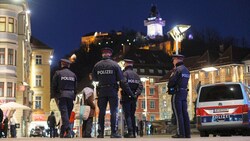 Die Polizei war mit einem Großaufgebot vor Ort. (Bild: Erwin Scheriau)