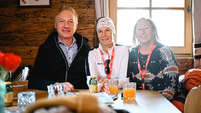 Angelika Höbarth und Brigitte Zohner (re.) freuten sich über den Empfang von ...