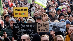 „München ist bunt“, hieß es am Sonntag vielfach. (Bild: APA/AFP/MICHAELA STACHE)