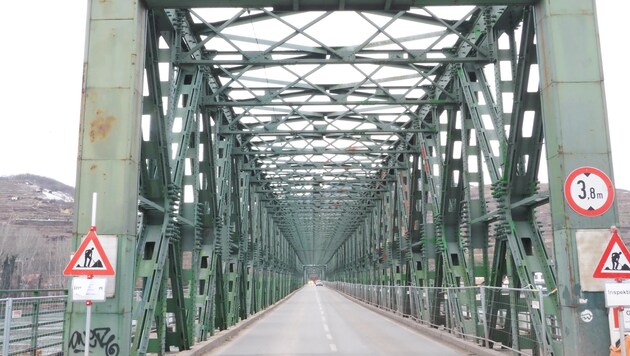 Die historische Donaubrücke Stein-Mautern. (Bild: Gabriele Moser)