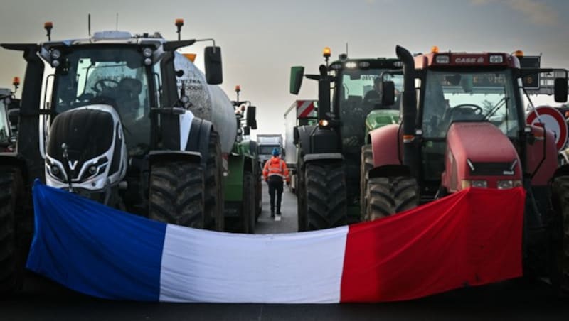 Die französichen Bauern wehren sich in den Protesten unter anderem gegen um überbordende Vorschriften und hohe Energiekosten. (Bild: AFP)