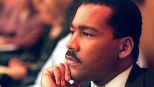 Dexter Scott King sah besonders in jungen Jahren seinem Vater zum Verwechseln ähnlich, wie diese Aufnahme aus dem Jahr 1997 zeigt. (Bild: AP)