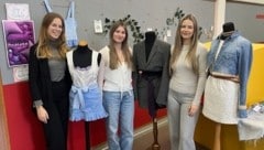 Leonie, Viktoria und Sara präsentieren die „neuen“ Outfits. (Bild: Katja Bieche)