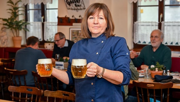 Billie Brunner vom Gösserkeller verlangt für ein Bier 4,60 Euro. (Bild: Dostal Harald)