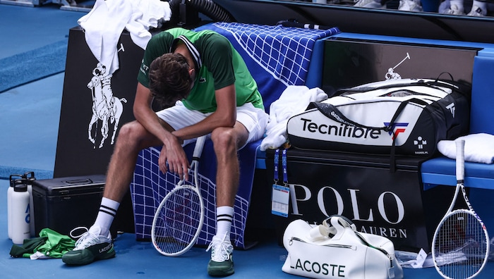 Medwedew musste harte Kämpfe überstehen