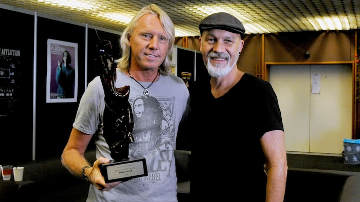 Nova-Rock-Veranstalter Ewald Tatar (l.) mit Volkshilfe-Direktor Erich Fenninger.