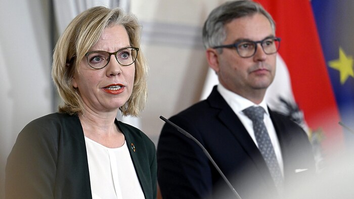 Energieministerin Leonore Gewessler und Finanzminister Magnus Brunner wollen mit der Maßnahme ...