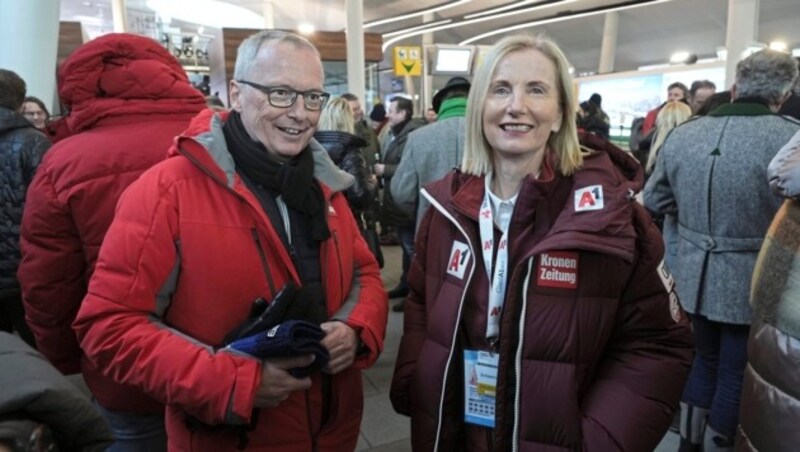 Geschäftsführender „Krone“-Chefredakteur Klaus Herrmann mit Roswitha Stadlober (Bild: Sepp Pail)