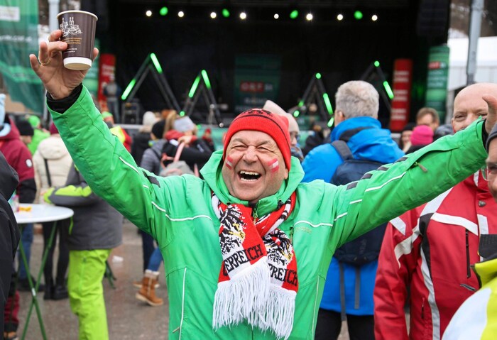 Auf der Fanmeile des 27. Schladminger Nachtslaloms.