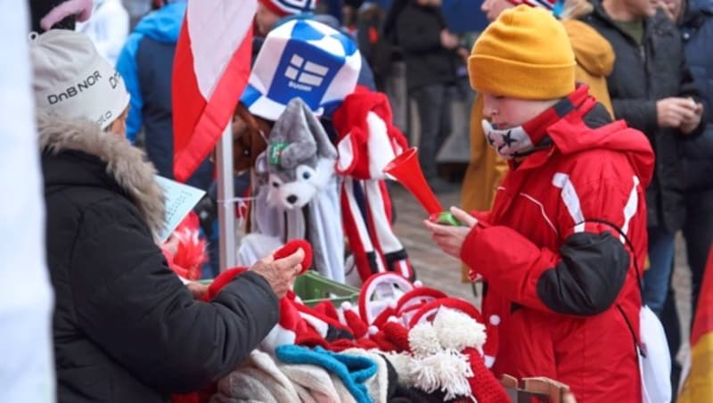 Auf der Fanmeile des 27. Schladminger Nachtslaloms. (Bild: ANDREAS TROESTER)