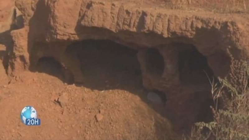 Beim Einsturz eines Tunnels in einer Goldgrube in Mali sind mehr als 70 Menschen getötet worden. (Bild: kameraOne (Screenshot))