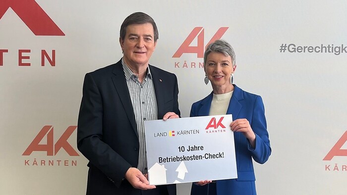 AK-Präsident Günther Goach und LH-Stv. Gaby Schaunig.