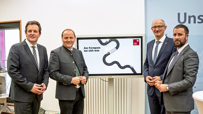 Präsentierten am Mittwoch das Fernpass-Paket: LR René Zumtobel, LHStv. Josef Geisler, LH Anton ...