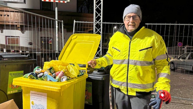 Roland Grießer und sein Team haben über 200 Mistkübeln für das Nightrace in Schladming aufgestellt. (Bild: Fanny Gasser)