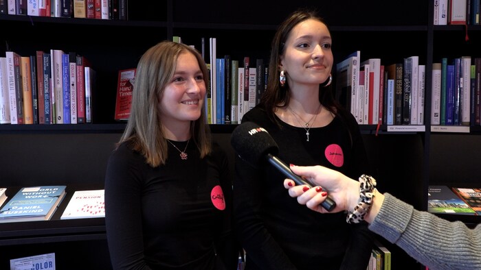 Emily (li.) und Johanna (re.)