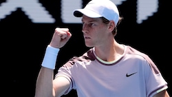 Jannik Sinner steht nach dem Sieg gegen Novak Djokovic zum ersten Mal im Endspiel der Australian Open. (Bild: Copyright 2024 The Associated Press. All rights reserved)
