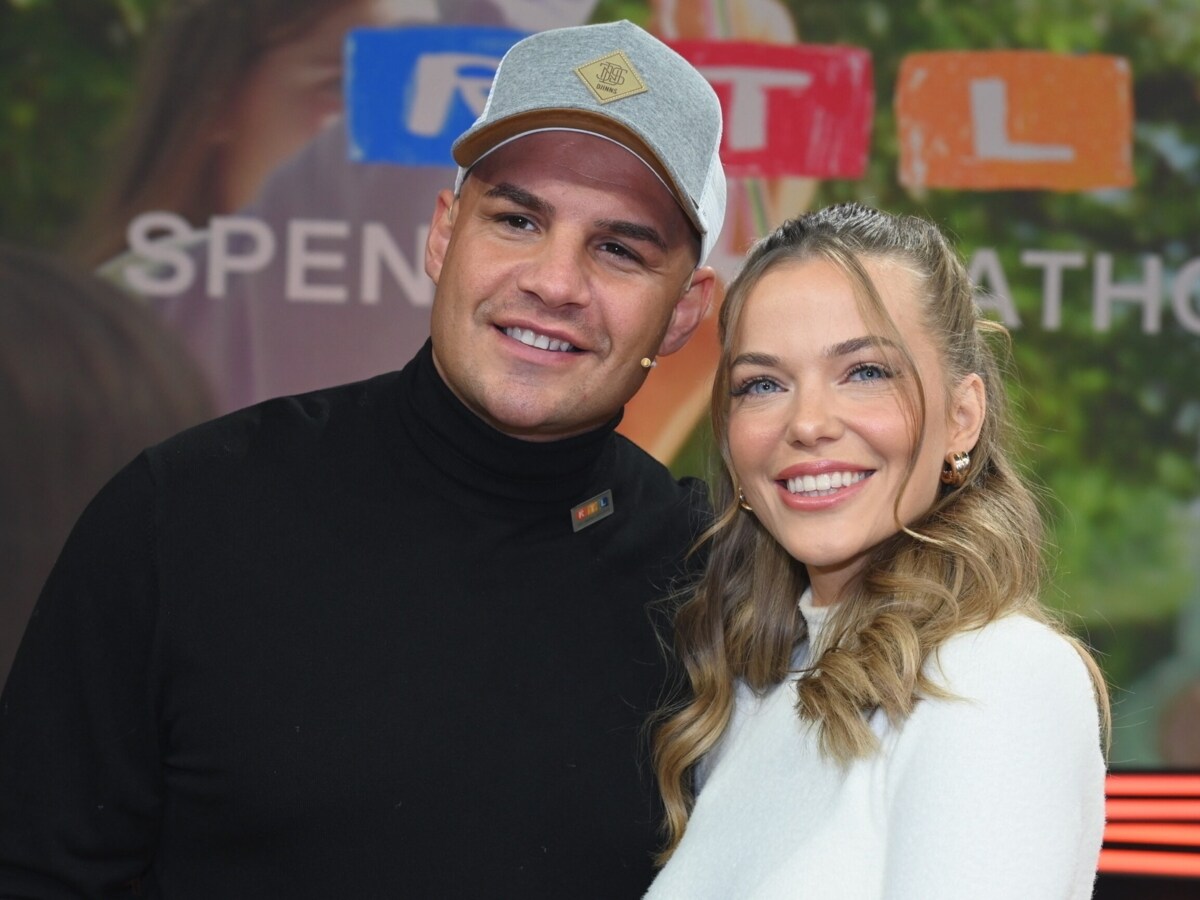 Was so overwhelmed" - Lombardi and Laura spill the beans about the scandalous night | krone.at