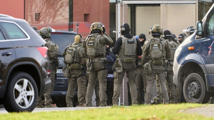 Großeinsatz bei dem Wohngebäude in Montabaur