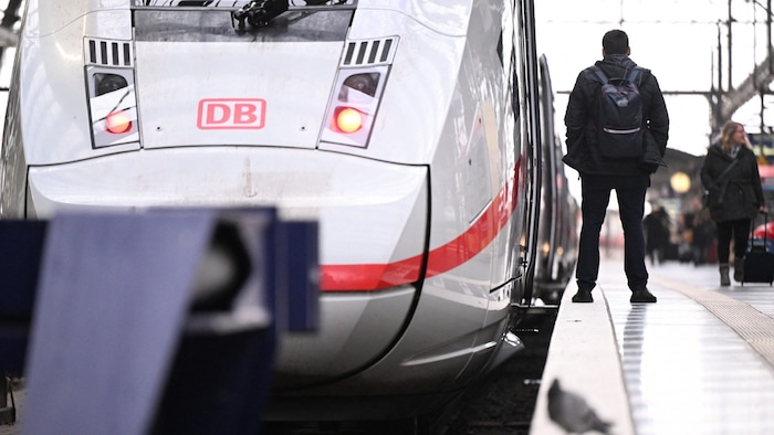 Un train de la Deutsche Bahn à Francfort-sur-le-Main.