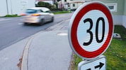 Die bisherigen Tempo-30-Zonen in Bologna sind nach einem Gerichtsurteil wieder Geschichte ...
