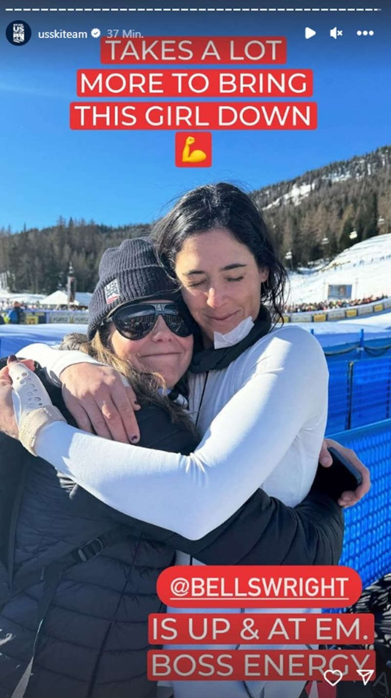 Isabella Wright wurde nach ihrem Sturz bereits weider im Zielraum gesichtet. (Bild: Instagram.com/usskiteam)