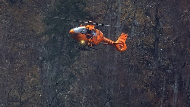 Helikopter brachte Notarzt zur Unfallstelle (Bild: Markus Leitner/BRK)