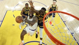 LeBron James (li.) knackte den nächsten Meilenstein. (Bild: AFP/GETTY IMAGES/EZRA SHAW)