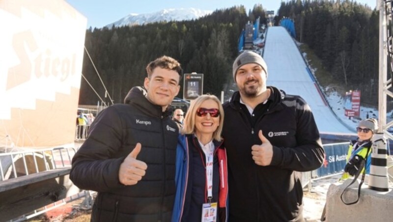 Auch die Handball-Helden Constantin Möstl und Tobi Wagner waren als Zuschauer beim Teambewerb dabei. (Bild: Sepp Pail)