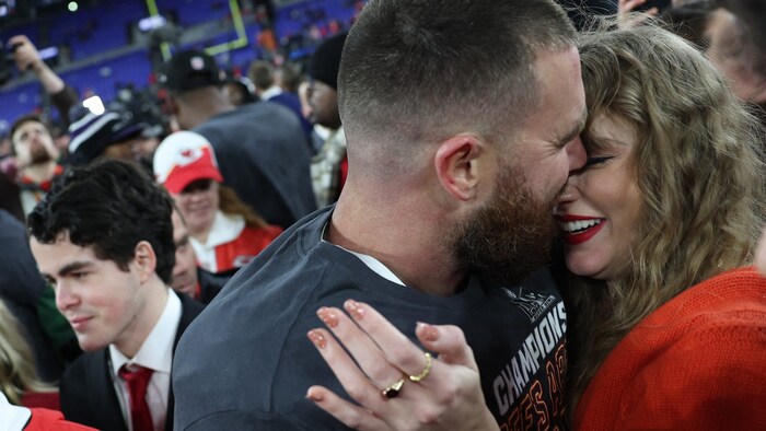 Sind so verliebt: Travis Kelce und Taylor Swift