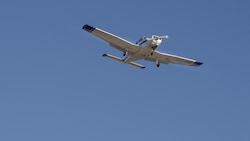 In den USA ist erneut ein Kleinflugzeug abgestürzt, diesmal in der Nähe vom Flughafen Columbia County (Symbolbild). (Bild: rebaixfotografie/stock.adobe.com)
