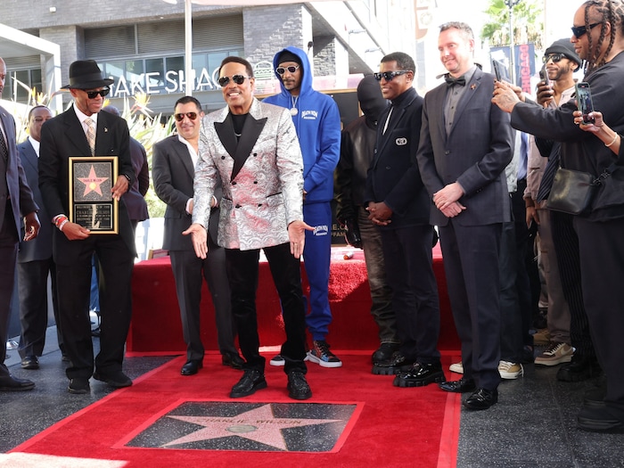 Von links: Die Rapper Jimmy Jam, Michael Paran, Charlie Wilson, Snoop Dogg, Kanye West und ...