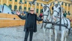 Heino im Anflug auf Wien: Am 8. Februar wird er über den roten Teppich in die Oper einziehen. (Bild: Andreas Tischler / Vienna Press)