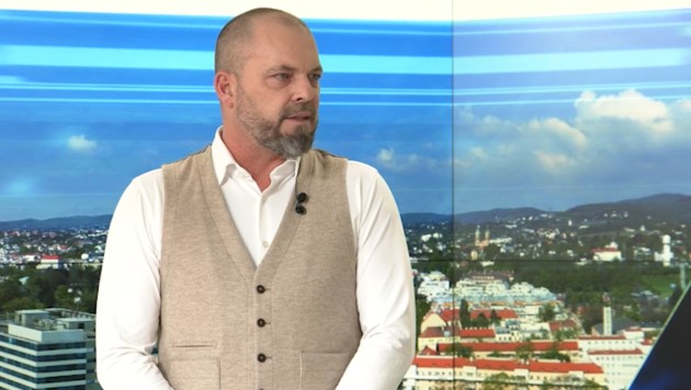 Rainer Fleckl im krone.tv-Talk (Bild: krone.tv)