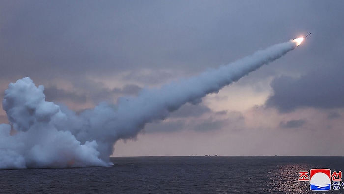 Abschuss eines nordkoreanischen Marschflugkörpers von einem U-Boot aus