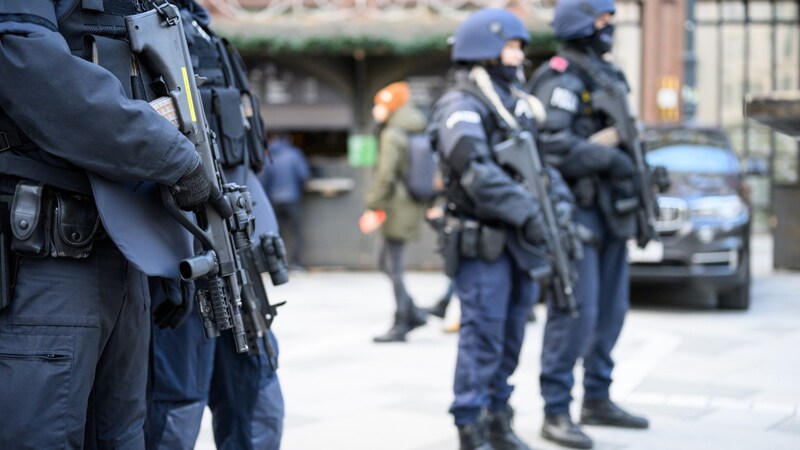 Mutmaßlicher Terrorist Tadschike wird an Österreich ausgeliefert