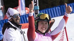 Victoria Olivier jubelte nach Gold in der Abfahrt. (Bild: Andreas Ehrensberger)