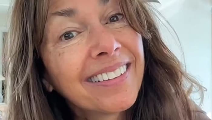 Susanna Hoffs zeigt sich auf Instagram in einem Video ohne Schminke - und bekommt dafür viele ...