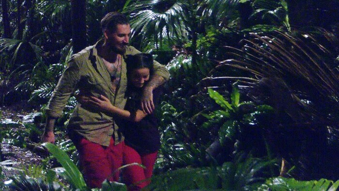 Mike und Leyla gingen im Dschungel auf Tuchfühlung.