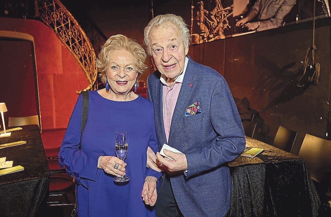 Sogar Opernsänger Harald Serafin war mit seiner „Mausi“ da! (Bild: Starpix / A. Tuma) Sogar Opernsänger Harald Serafin war mit seiner „Mausi“ da! (Bild: Starpix / A. Tuma)