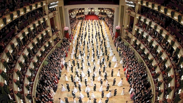 Staatsgewalze w Operze Wiedeńskiej jest punktem kulminacyjnym sezonu balowego. (Bild: zVg)