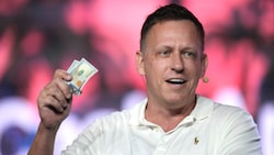 Der Thiel-Ausstieg verursacht ein Tech-Beben an der Wall Street.