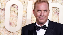 Kevin Costner ließ sich im September 2023 nach 23 Jahren von seiner Frau Christine Baumgartner scheiden. (Bild: APA/Jordan Strauss/Invision/AP)